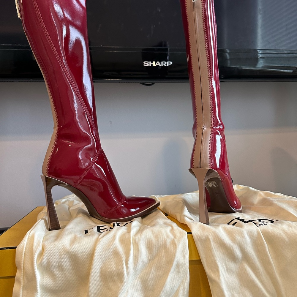 Fendi Red Leather Sculptural Heel Boots – Excellent Condition – Authentic
